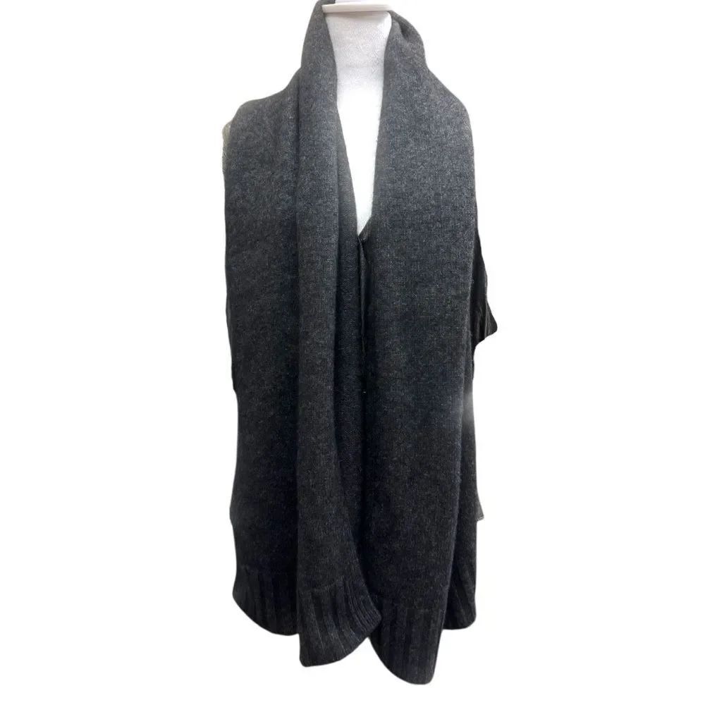 Céline Charcoal Gray Wool & Yak Blend Wrap Shawl Scarf with Ribbed Edges Auth
